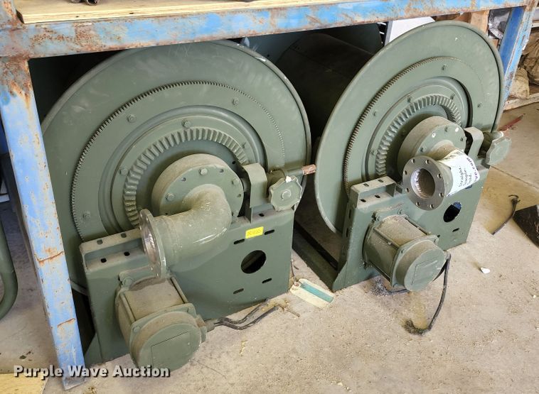 image for item DL6640 (3) hose reels