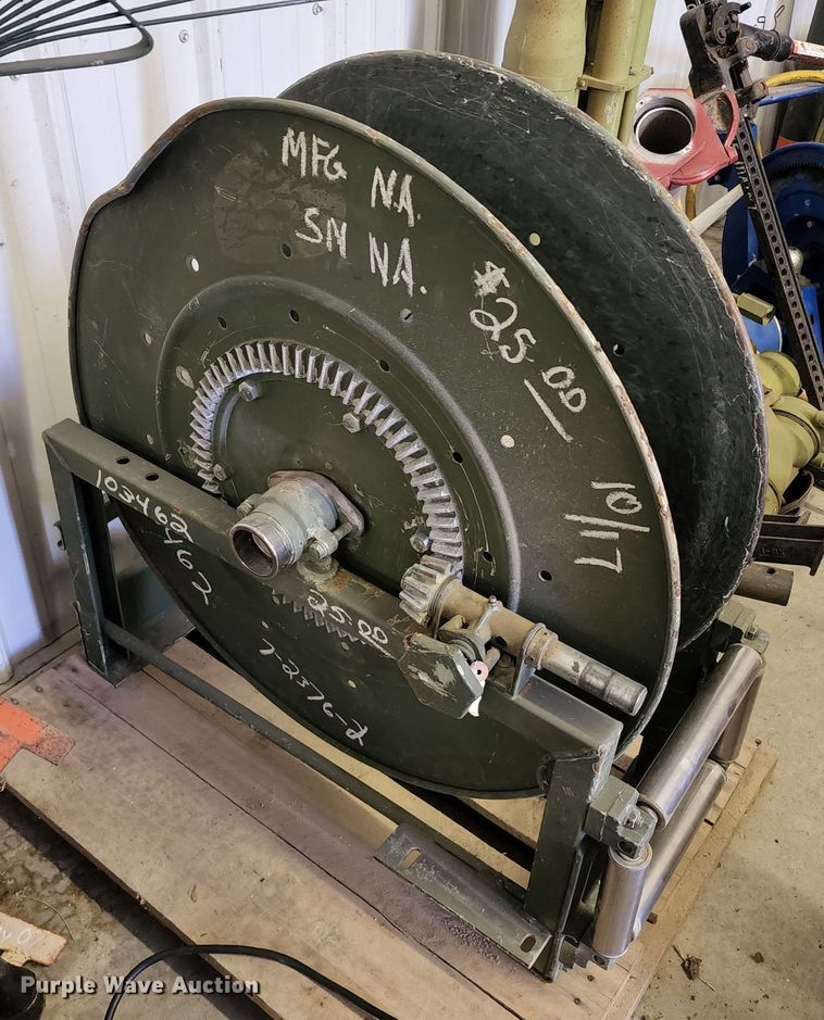 image for item DL6640 (3) hose reels