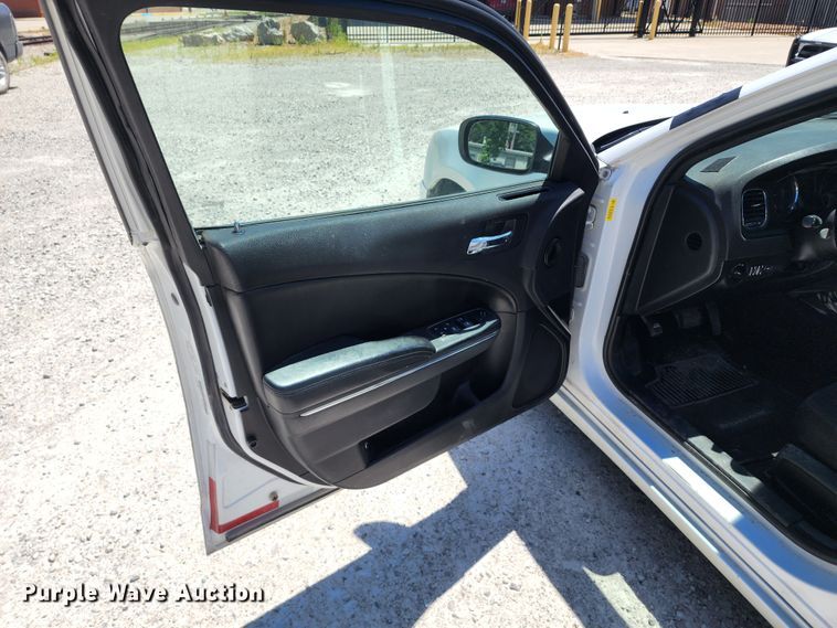 image for item DL6647 2013 Dodge Charger Police