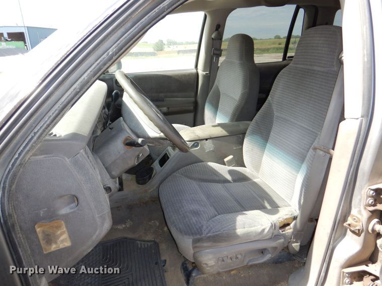 image for item DM2260 2001 Dodge Durango  SUV