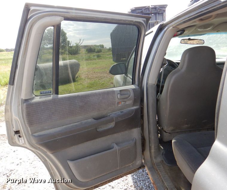 image for item DM2260 2001 Dodge Durango  SUV