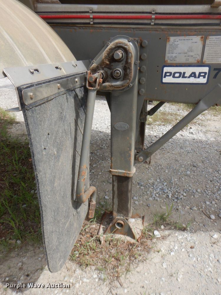 image for item DM2261 2000 Polar  tank trailer