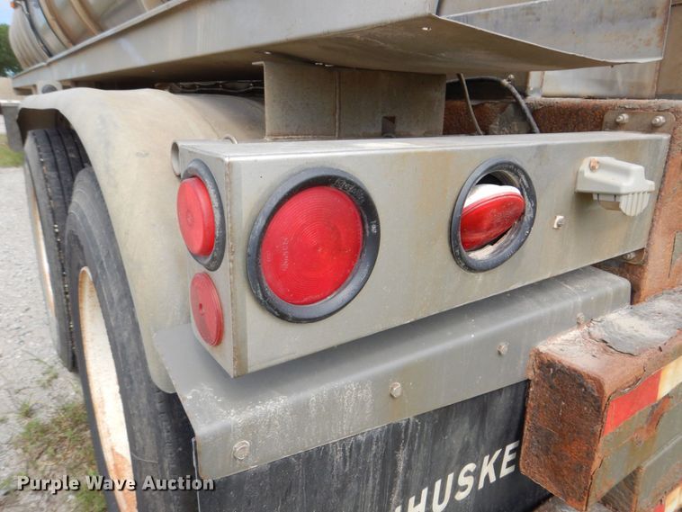 image for item DM2261 2000 Polar  tank trailer