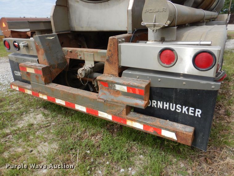 image for item DM2261 2000 Polar  tank trailer