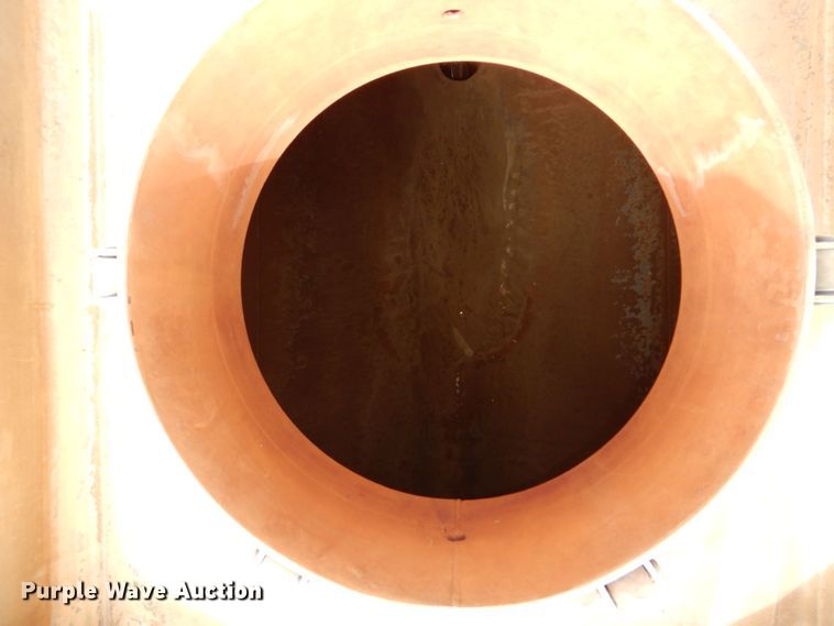 image for item DM2261 2000 Polar  tank trailer