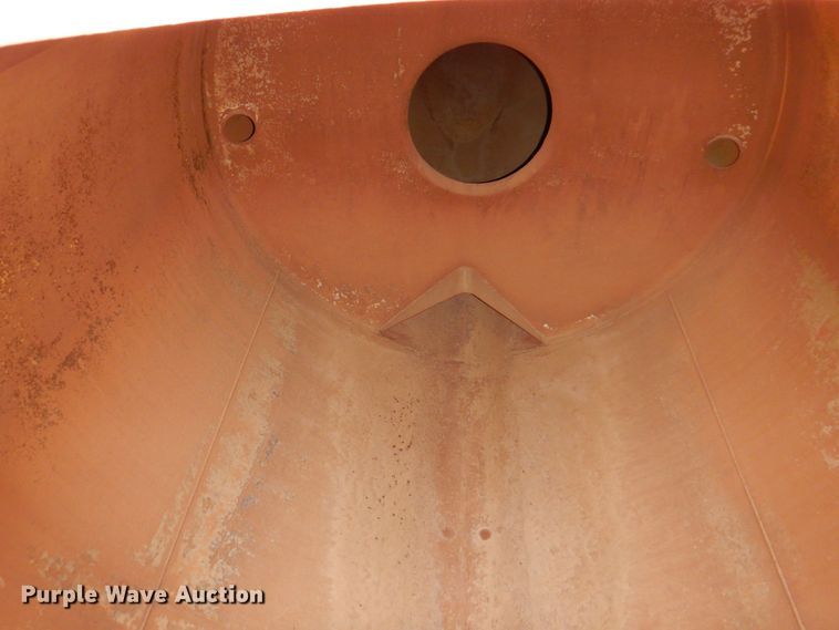 image for item DM2261 2000 Polar  tank trailer