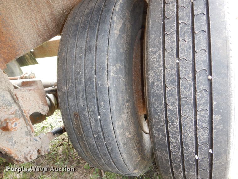 image for item DM2261 2000 Polar  tank trailer