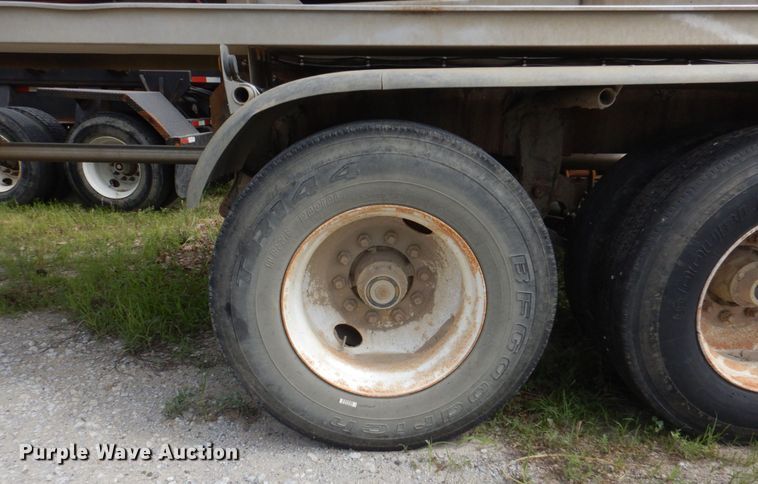 image for item DM2261 2000 Polar  tank trailer