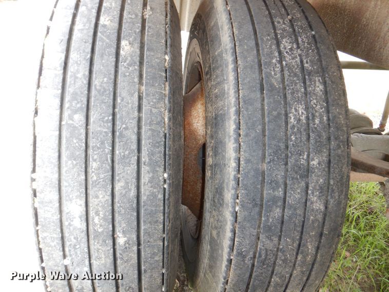 image for item DM2261 2000 Polar  tank trailer