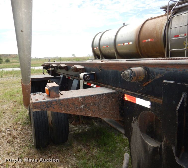 image for item DM2262 2007 Benlee TA60TC34  roll-off container trailer