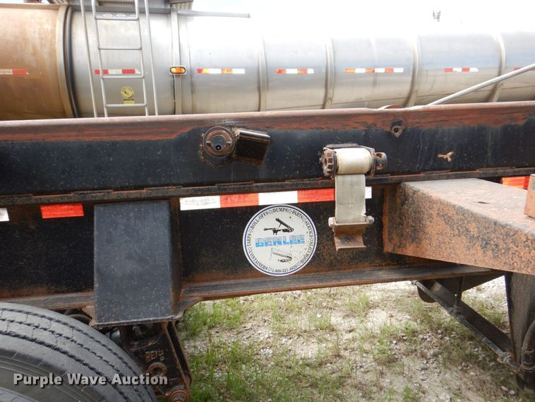 image for item DM2262 2007 Benlee TA60TC34  roll-off container trailer