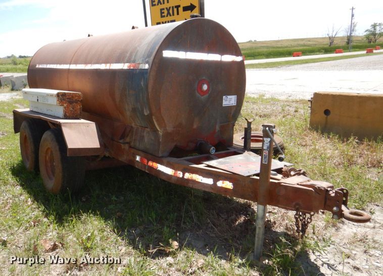 image for item DM2264 Fuel tank trailer