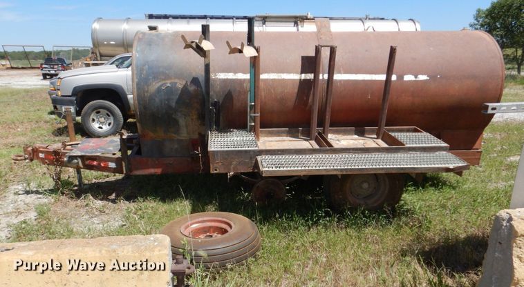 image for item DM2264 Fuel tank trailer