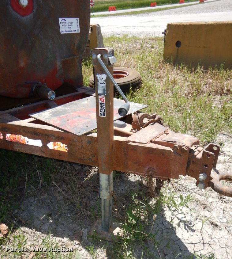 image for item DM2264 Fuel tank trailer