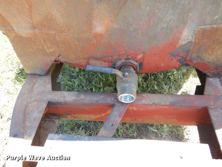 image for item DM2264 Fuel tank trailer
