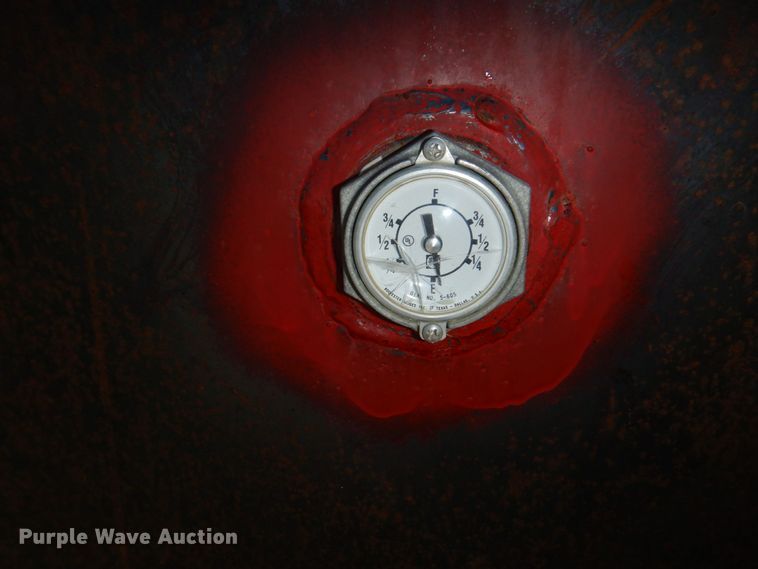 image for item DM2264 Fuel tank trailer