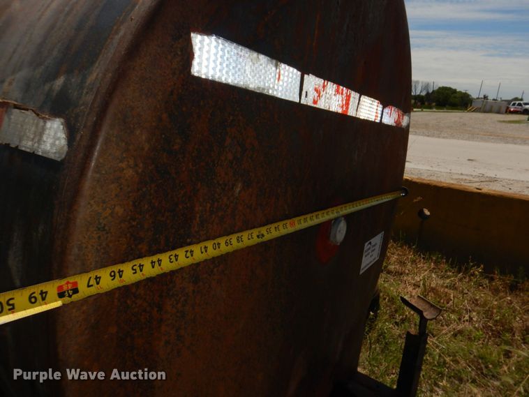 image for item DM2264 Fuel tank trailer