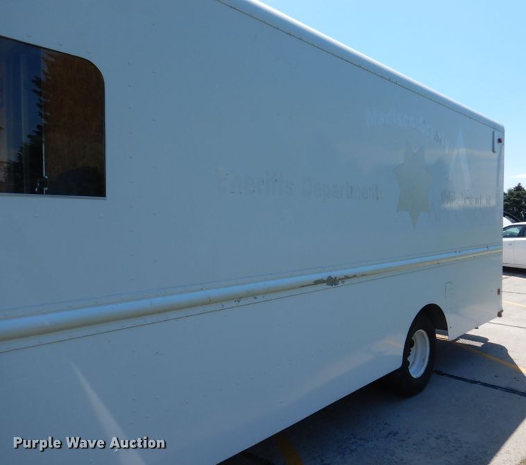 image for item DM2301 1991 Chevrolet P30  delivery truck