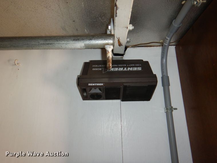 image for item DM2301 1991 Chevrolet P30  delivery truck