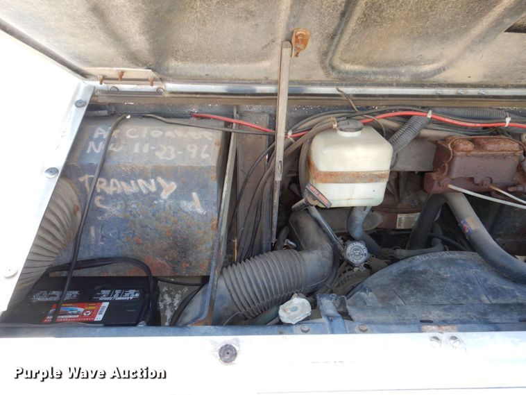 image for item DM2301 1991 Chevrolet P30  delivery truck