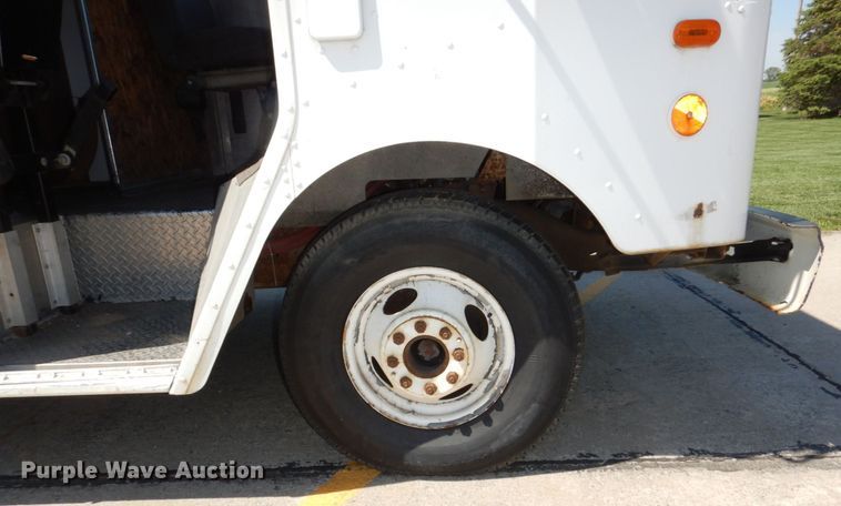 image for item DM2301 1991 Chevrolet P30  delivery truck