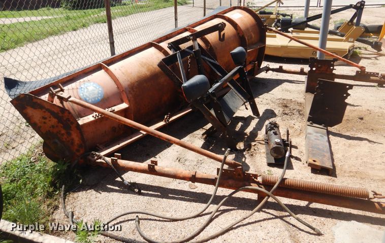 image for item DN0385 Henke  snow plow