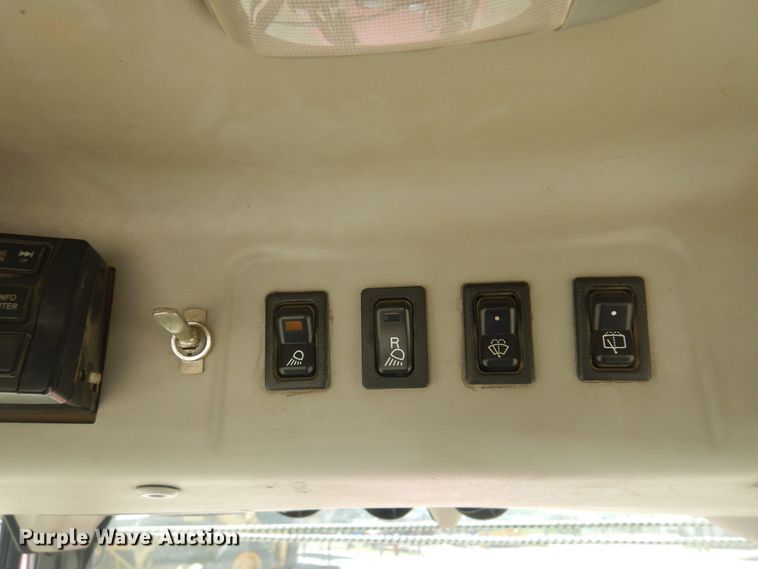 image for item DN0386 Mahindra 3616 HST  MFWD tractor