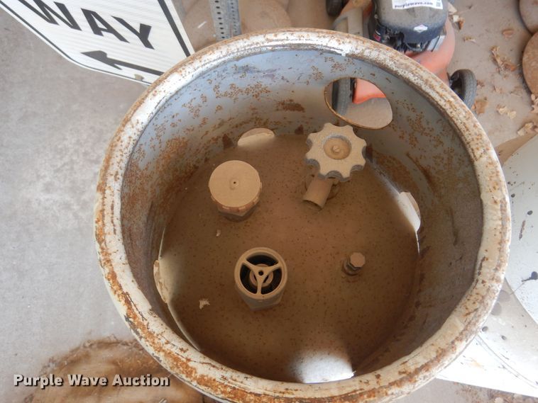 image for item DN0390 (2) LPG tanks