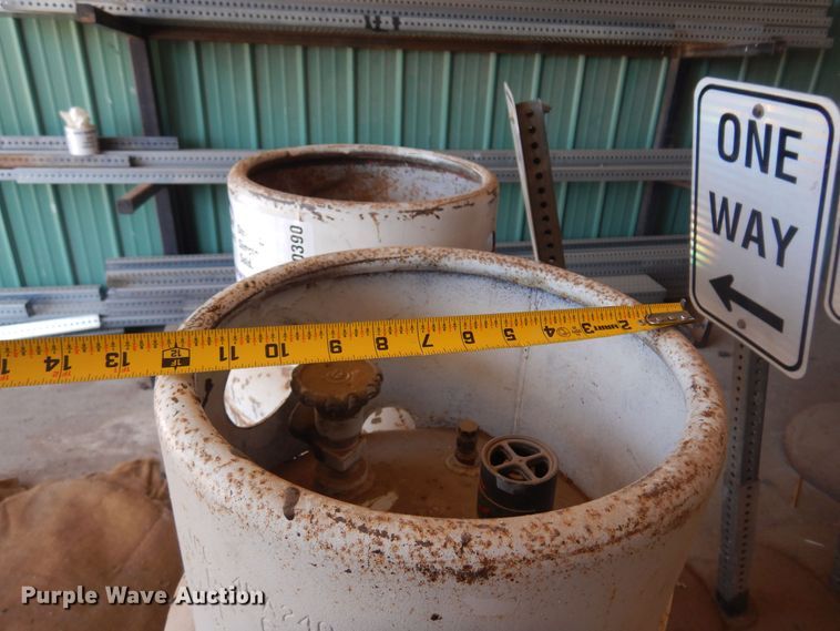 image for item DN0390 (2) LPG tanks