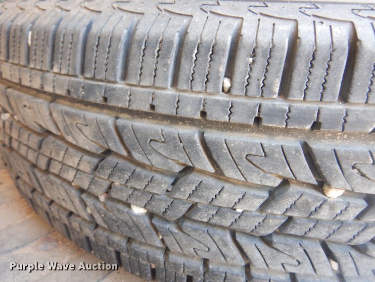 image for item DN0392 (4) tires