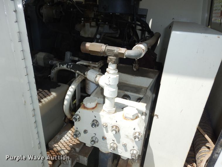 image for item DN1580 1996 Sewer 747  sewer jetter trailer