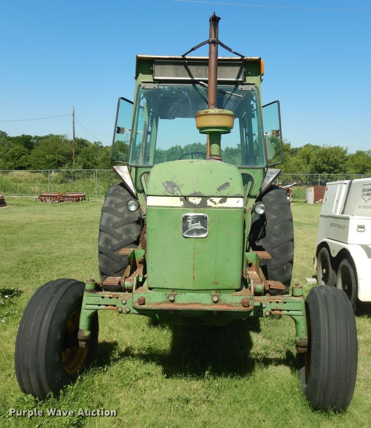 image for item DN1581 John Deere 2840  tractor