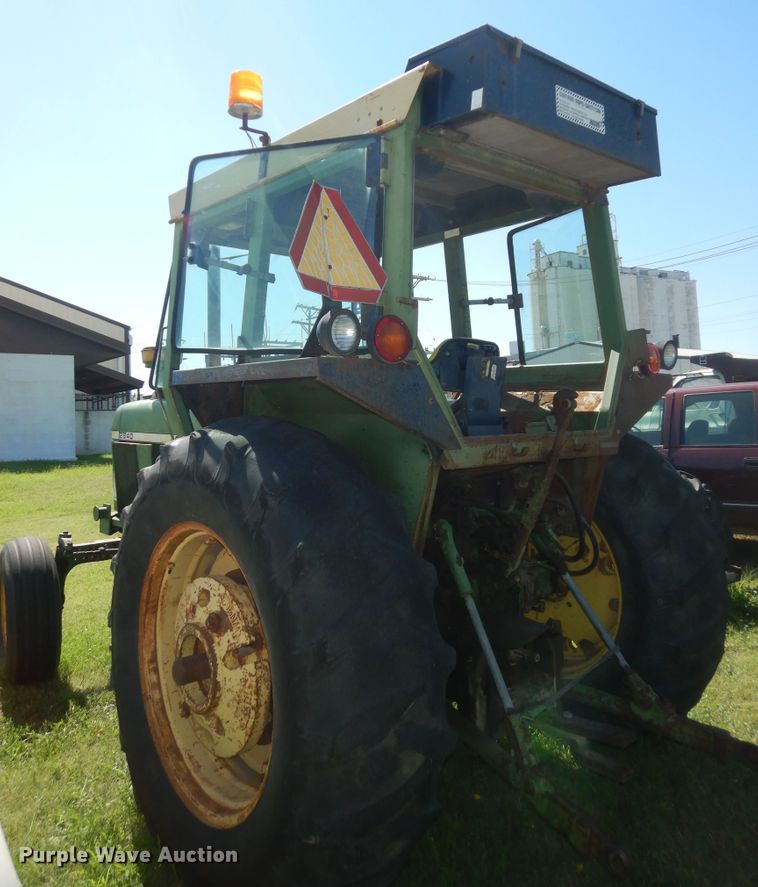 image for item DN1581 John Deere 2840  tractor