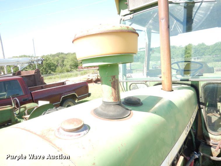 image for item DN1581 John Deere 2840  tractor