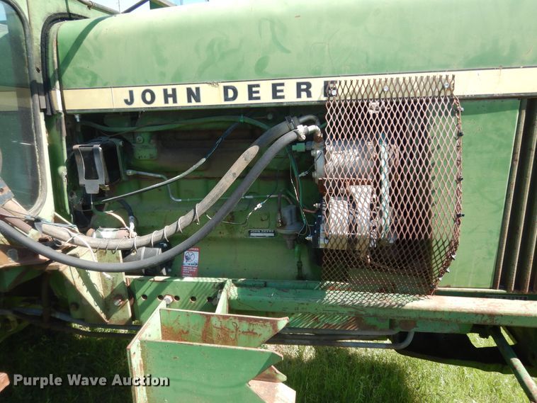image for item DN1581 John Deere 2840  tractor
