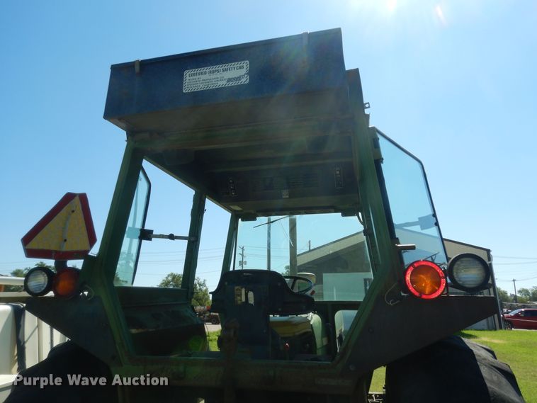 image for item DN1581 John Deere 2840  tractor