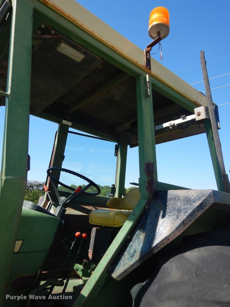 image for item DN1581 John Deere 2840  tractor