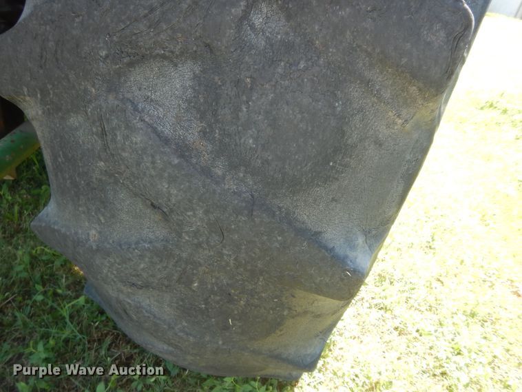 image for item DN1581 John Deere 2840  tractor