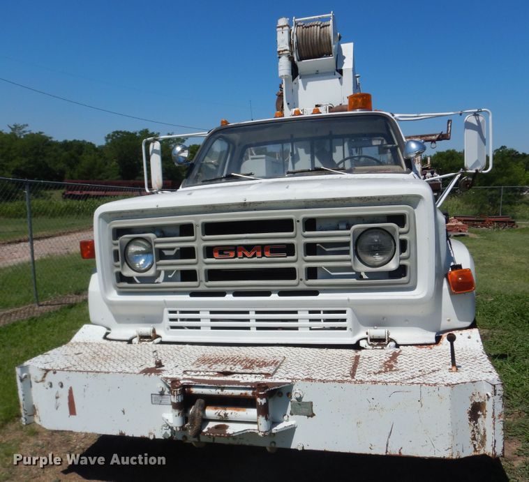 image for item DN1584 1989 GMC C6000  digger derrick truck