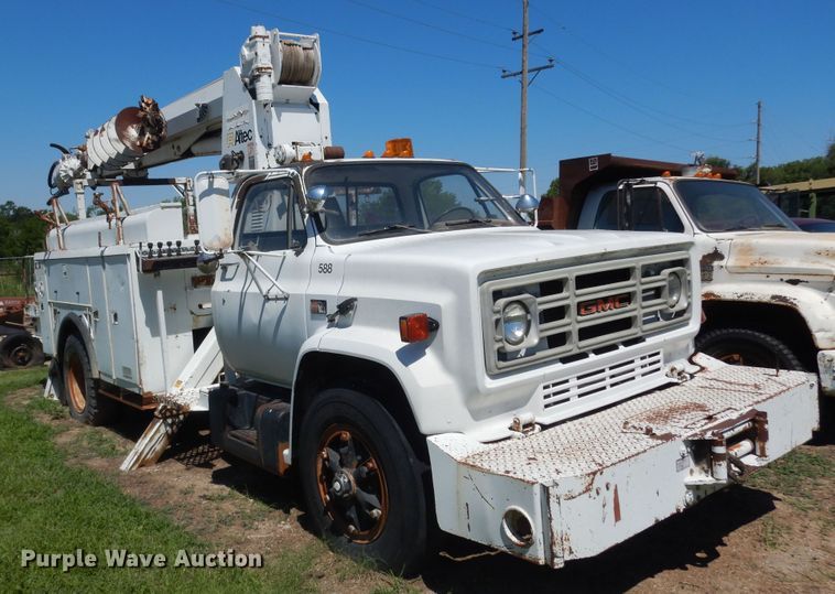 image for item DN1584 1989 GMC C6000  digger derrick truck