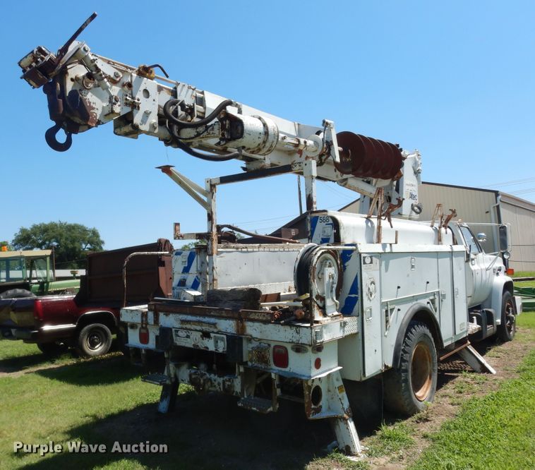 image for item DN1584 1989 GMC C6000  digger derrick truck