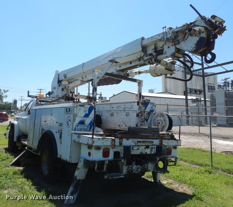 image for item DN1584 1989 GMC C6000  digger derrick truck