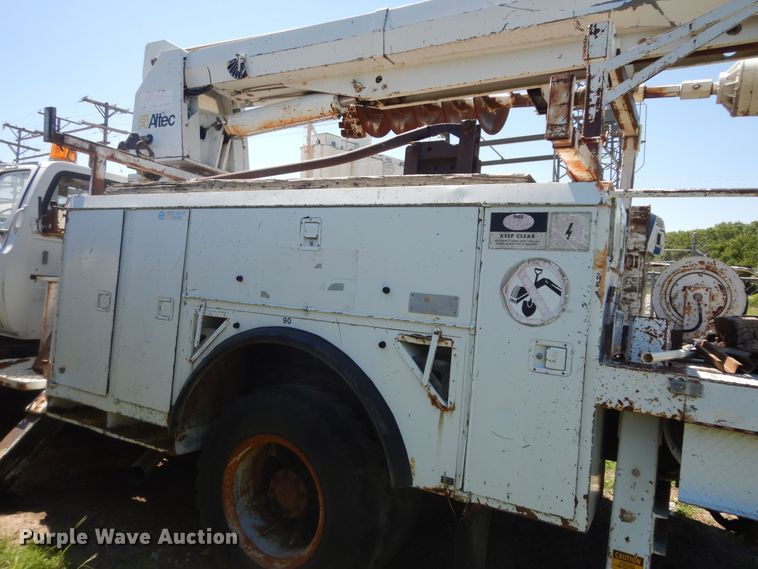 image for item DN1584 1989 GMC C6000  digger derrick truck