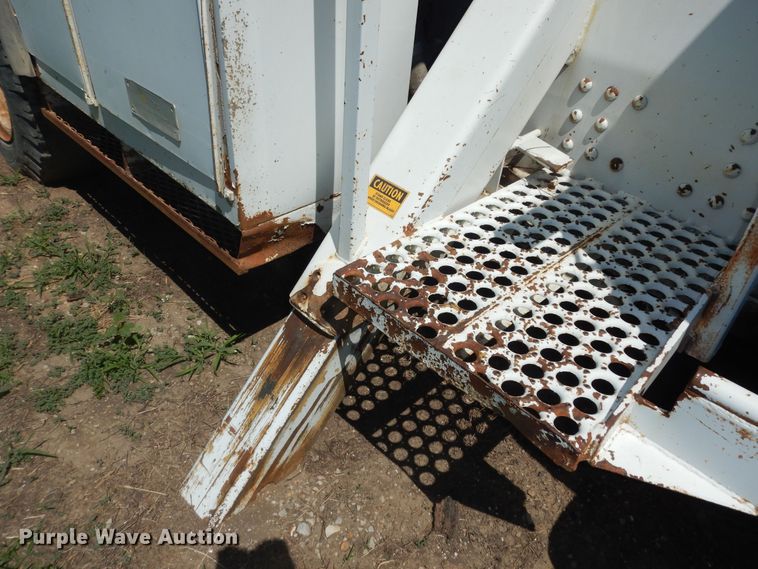 image for item DN1584 1989 GMC C6000  digger derrick truck