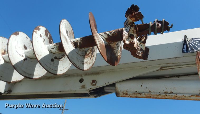 image for item DN1584 1989 GMC C6000  digger derrick truck