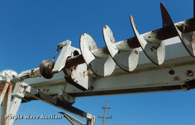 image for item DN1584 1989 GMC C6000  digger derrick truck