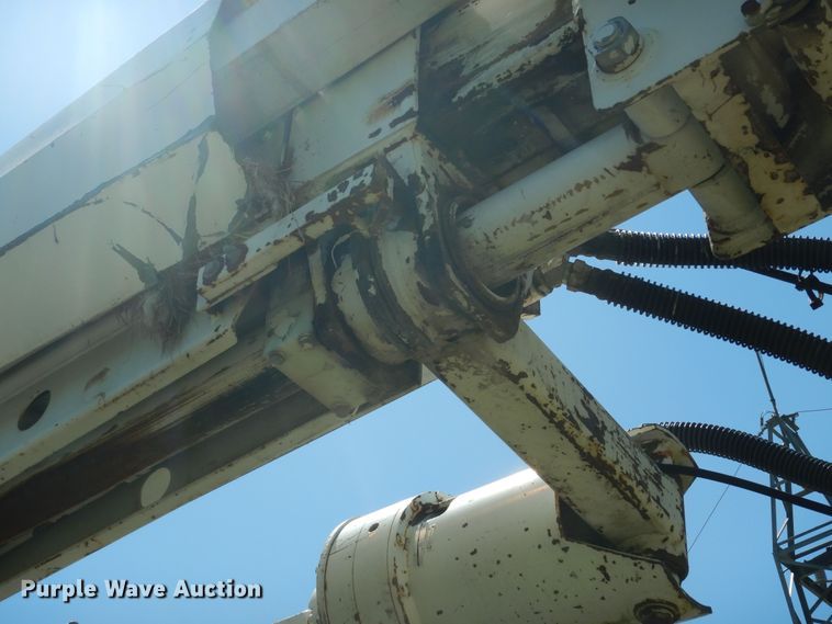 image for item DN1584 1989 GMC C6000  digger derrick truck