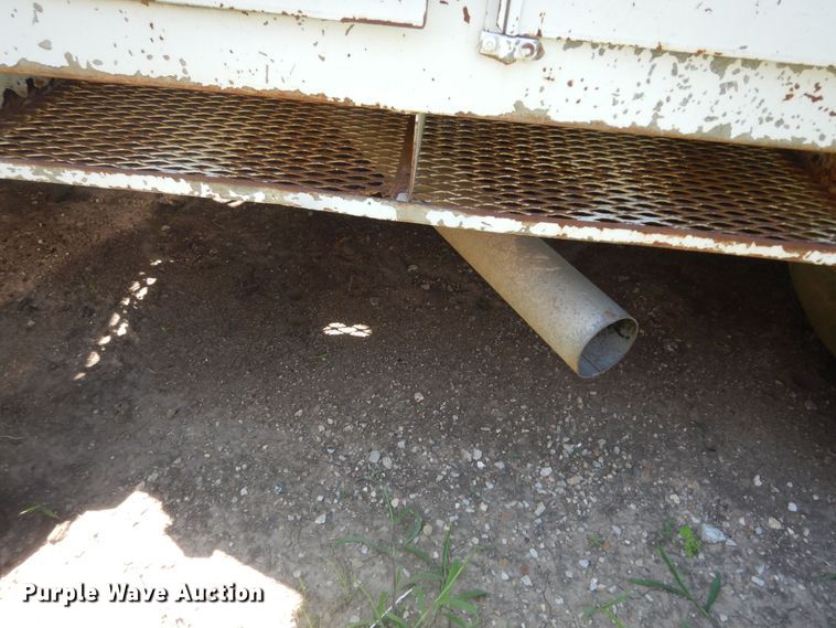 image for item DN1584 1989 GMC C6000  digger derrick truck