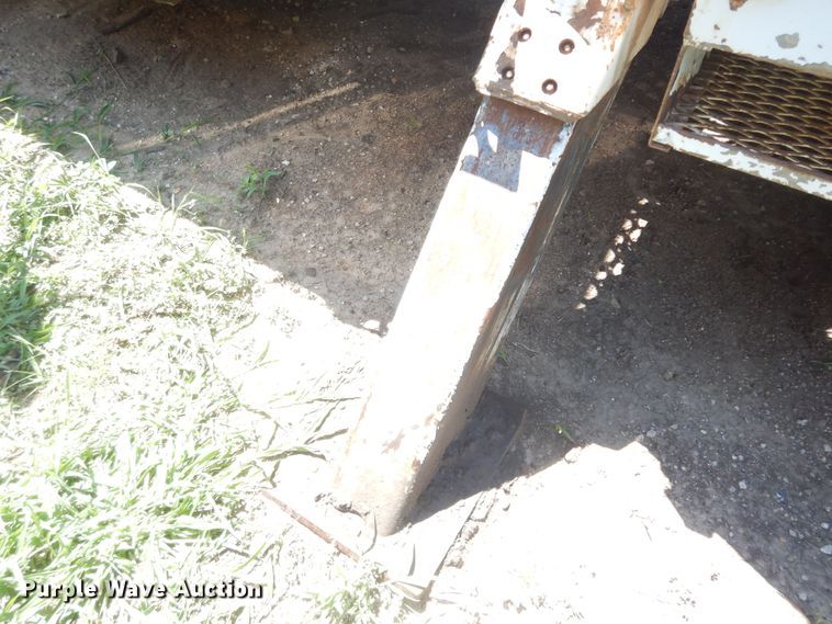 image for item DN1584 1989 GMC C6000  digger derrick truck