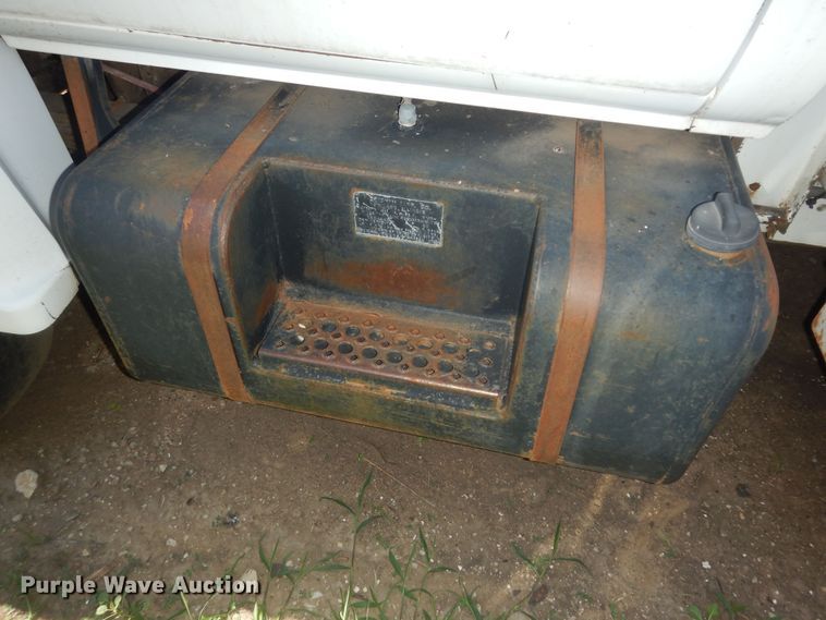 image for item DN1584 1989 GMC C6000  digger derrick truck